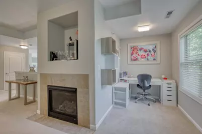 8667 S Deerwood Ln, Franklin, WI 53132 - Photo 9