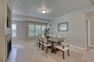 8667 S Deerwood Ln, Franklin, WI 53132 - Photo 7