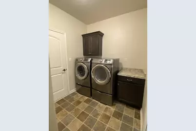 617  Evergreen Ter, Port Washington, WI 53074 - Photo 33