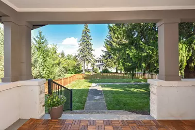 W161N9057  Hayes Ave, Menomonee Falls, WI 53051 - Photo 5