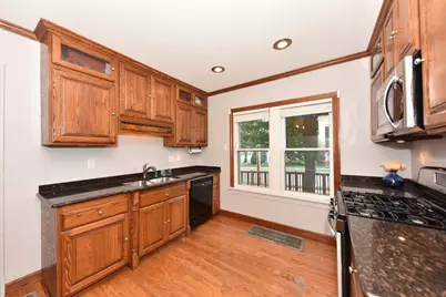 W161N9057  Hayes Ave, Menomonee Falls, WI 53051 - Photo 15