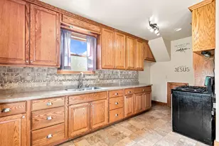 9817 Old 151 Rd, Manitowoc Rapids, WI 54220 - Photo 3