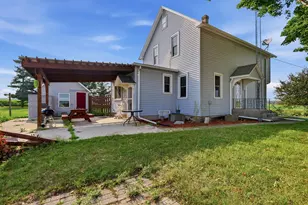 9817 Old 151 Rd, Manitowoc Rapids, WI 54220 - Photo 19