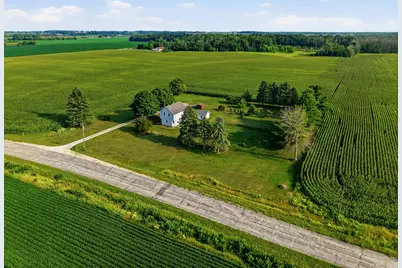 9817  Old 151 Rd, Manitowoc Rapids, WI 54220 - Photo 27