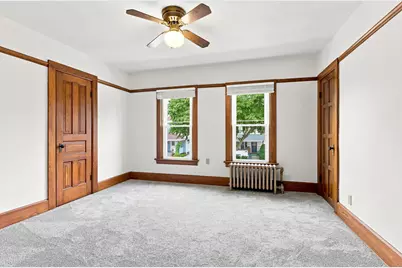 851 N 10th St, Manitowoc, WI 54220 - Photo 21