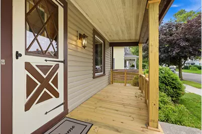 851 N 10th St, Manitowoc, WI 54220 - Photo 3