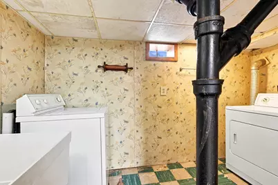 851 N 10th St, Manitowoc, WI 54220 - Photo 33