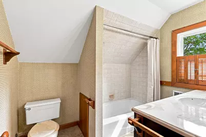 851 N 10th St, Manitowoc, WI 54220 - Photo 29