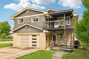 9625 W Metcalf Pl, Milwaukee, WI 53222 - Photo 1