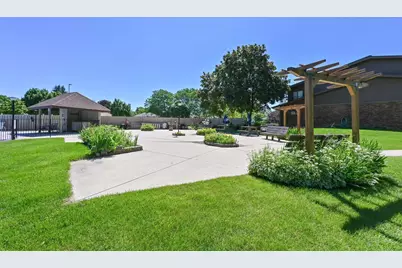 4015 S 84th St #8, Greenfield, WI 53228 - Photo 33