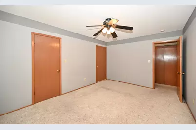 4015 S 84th St #8, Greenfield, WI 53228 - Photo 19