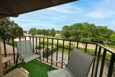 4015 S 84th St #8, Greenfield, WI 53228 - Photo 17