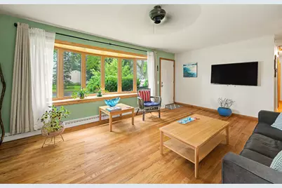 5421  Eastland Way, Madison, WI 53716 - Photo 5