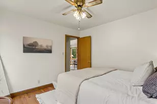 1818 E Fernwood Ave, Milwaukee, WI 53207 - Photo 13