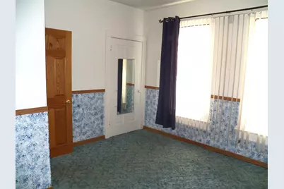 1015 S 18 St, Manitowoc, WI 54220 - Photo 5
