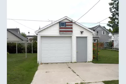 1015 S 18 St, Manitowoc, WI 54220 - Photo 35