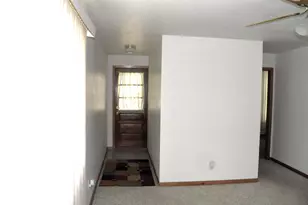 1015 S 18th St, Manitowoc, WI 54220 - Photo 7