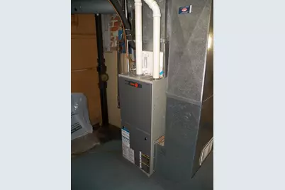 1015 S 18 St, Manitowoc, WI 54220 - Photo 33