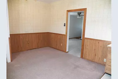 1015 S 18 St, Manitowoc, WI 54220 - Photo 11