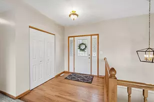 1709 Tumbleweed Cir, West Bend, WI 53095 - Photo 3