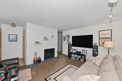 4036 N 81st St, Milwaukee, WI 53222 - Photo 7
