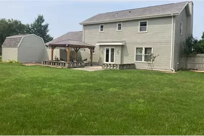 4145 W Anita Ln, Franklin, WI 53132 - Photo 3