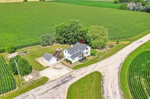 128 Schetter Rd, Mishicot, WI 54241 - Photo 5