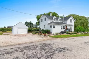 128 Schetter Rd, Mishicot, WI 54241 - Photo 3