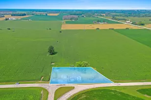 128 Schetter Rd, Mishicot, WI 54241 - Photo 7