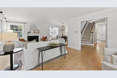 6209 N Berkeley Blvd, Whitefish Bay, WI 53217 - Photo 7