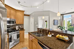 1515 N Van Buren St, Milwaukee, WI 53202 - Photo 9