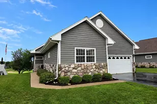 1855 Golfview Dr, Geneva, WI 53147 - Photo 1