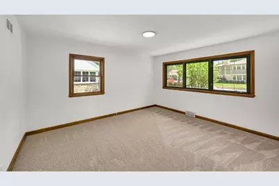 6319 N Bay Ridge Ave, Whitefish Bay, WI 53217 - Photo 25
