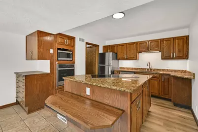 6319 N Bay Ridge Ave, Whitefish Bay, WI 53217 - Photo 17