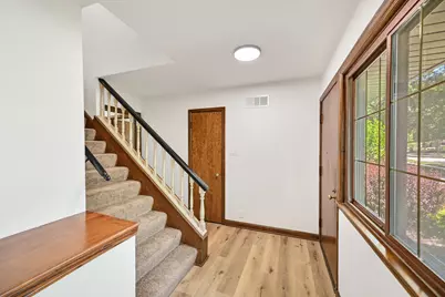 6319 N Bay Ridge Ave, Whitefish Bay, WI 53217 - Photo 7
