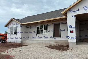 16 Trails End Ct, Fond du Lac, WI 54937 - Photo 3