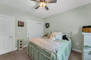 8615 S Stratford Rd, Oak Creek, WI 53154 - Photo 27