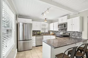 5412 N Bay Ridge Ave, Whitefish Bay, WI 53217 - Photo 11