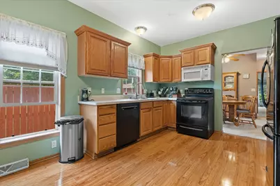 3210 E Donald Ave, Cudahy, WI 53110 - Photo 13