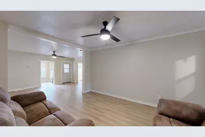 1303  Avon St #1301, La Crosse, WI 54603 - Photo 11