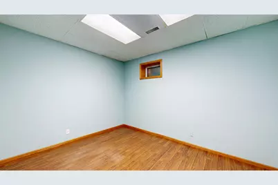 1303  Avon St #1301, La Crosse, WI 54603 - Photo 43
