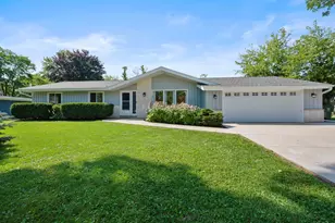 501 W Bayfield Ave, Glendale, WI 53217 - Photo 1