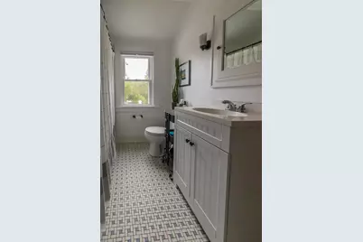 2413 N 65th St, Wauwatosa, WI 53213 - Photo 11