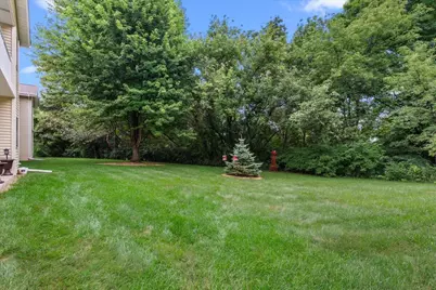 2465  Country Creek Cir #3, West Bend, WI 53095 - Photo 33