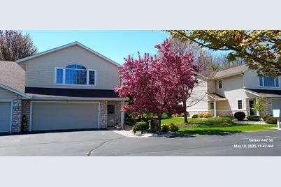 2465  Country Creek Cir #3, West Bend, WI 53095 - Photo 37