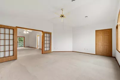 2465  Country Creek Cir #3, West Bend, WI 53095 - Photo 23
