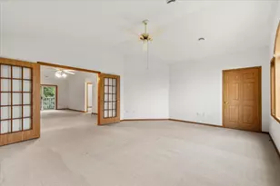 2465 Country Creek Cir, West Bend, WI 53095 - Photo 23