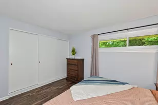 7820 W Barnard Ave, Greenfield, WI 53220 - Photo 19