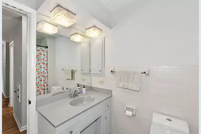 7820 W Barnard Ave, Greenfield, WI 53220 - Photo 23