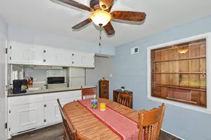 7820 W Barnard Ave, Greenfield, WI 53220 - Photo 9